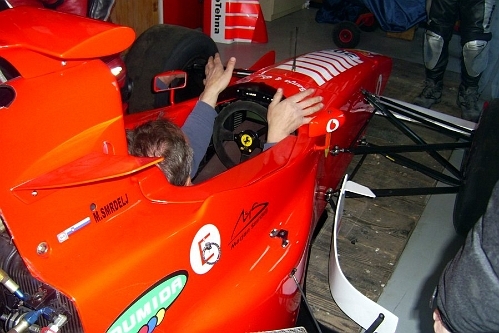 formula-34.jpg - ČLOVEK SE V AVTU KAR IZGUBI