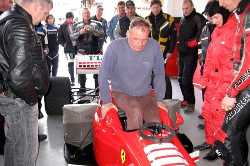formula-40.jpg - TEGA POČETJA JE ŽE VAJEN, TAKO DA S TEM NI IMEL TEŽAV