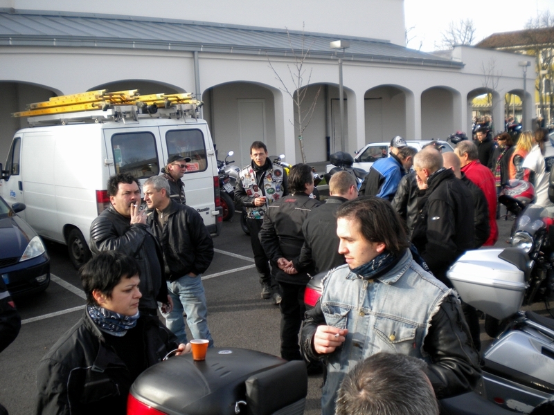 ronki039.jpg - TUDI OSTALIH MOTORISTOV IZ SLOVENIJE JE TUKAJ KAR PRECEJ