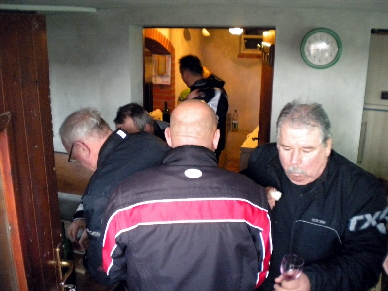 ronki096.jpg - EDEN PO EDEN, VSI SMO PRIŠLI NA VRSTO