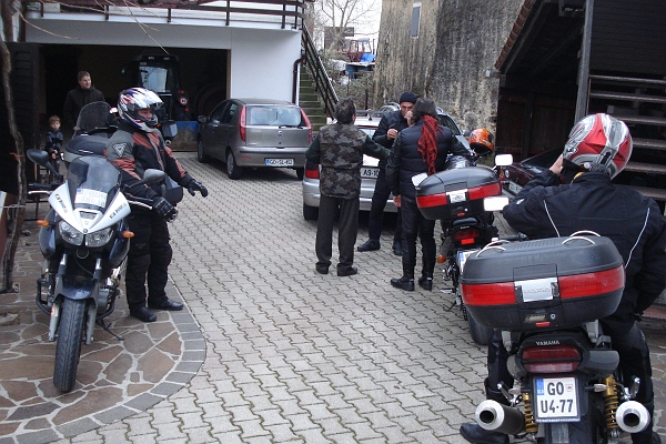 DSC06149.JPG - POTEM PA HITRO PO REBRNICAH V MANČE PRI VIPAVI,
